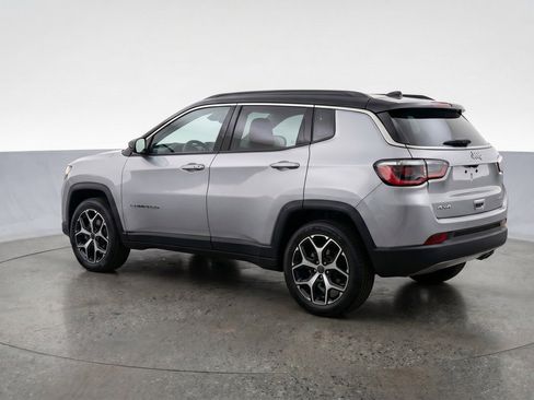 Used 2025 Jeep Compass Limited AWD/4WD image 6