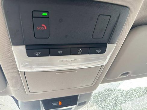 Used 2022 Nissan Rogue SV image 28