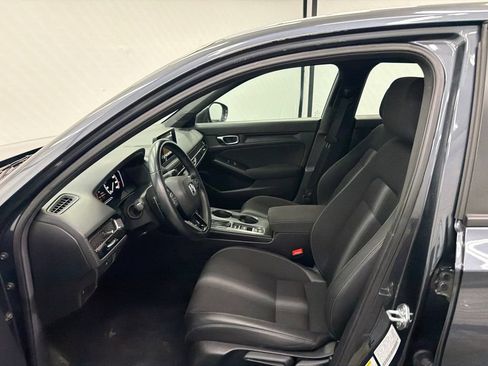 Used 2025 Honda Civic Sport image 9