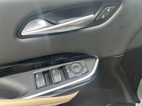 Certified 2024 Cadillac XT4 Luxury w/ Cold Weather Package image 22