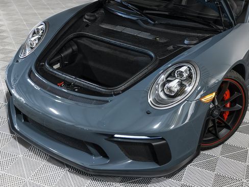 Used 2018 Porsche 911 GT3 w/ Sport Chrono Package image 13