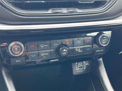 Used 2022 Jeep Compass Trailhawk w/ Trailhawk Elite Group image 35