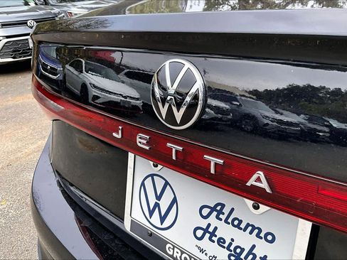 New 2026 Volkswagen Jetta SE image 15