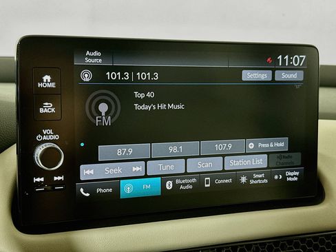 Used 2024 Honda HR-V EX-L image 14