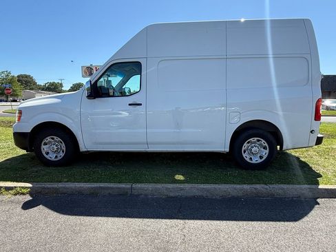 Used 2020 Nissan NV 3500 SV w/ Navigation Package RWD image 4
