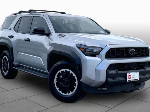 Used 2025 Toyota 4Runner TRD Off-Road AWD/4WD image 3