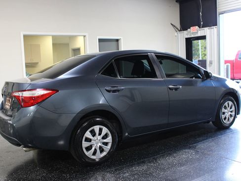 Used 2015 Toyota Corolla L image 3