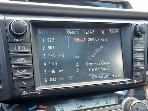 Used 2016 Toyota RAV4 Limited AWD/4WD image 17
