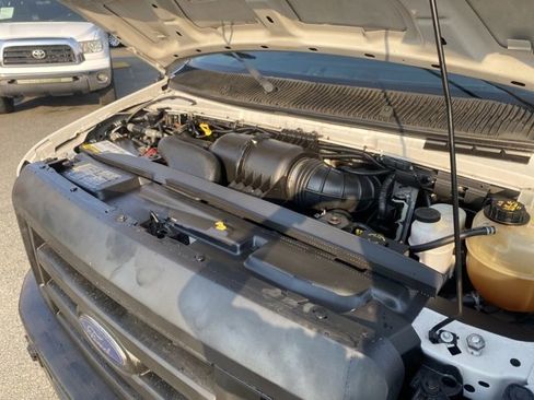 Used 2010 Ford E-250 and Econoline 250 image 31