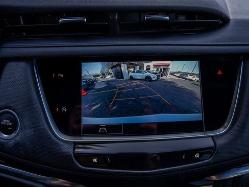 Used 2024 Cadillac XT5 Premium Luxury image 11