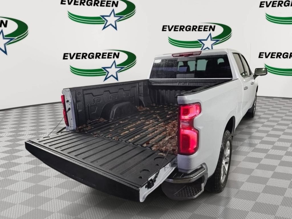 Used 2026 Chevrolet Silverado 1500 LTZ AWD/4WD image 7