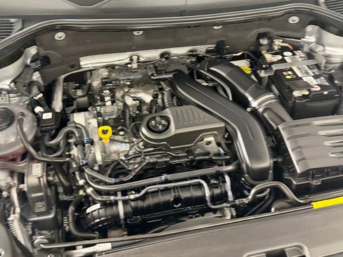 Used 2023 Volkswagen Taos SEL w/ Black Wheel Package image 33