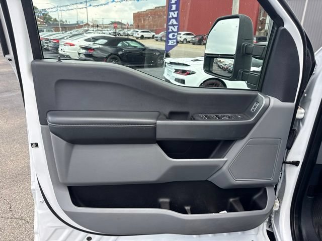 Used 2023 Ford F350 XLT AWD/4WD image 21