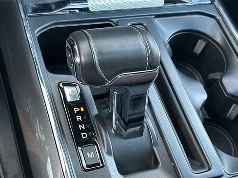 Used 2022 Ford F150 Lariat w/ Equipment Group 502A High image 24