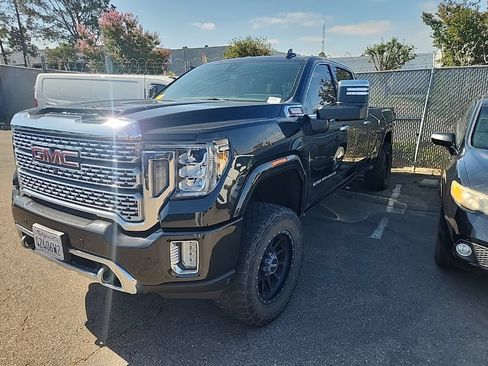 Used 2020 GMC Sierra 3500 Denali w/ Denali Ultimate Package AWD/4WD image 3