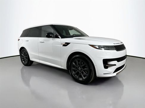 Used 2025 Land Rover Range Rover Sport Dynamic SE image 3