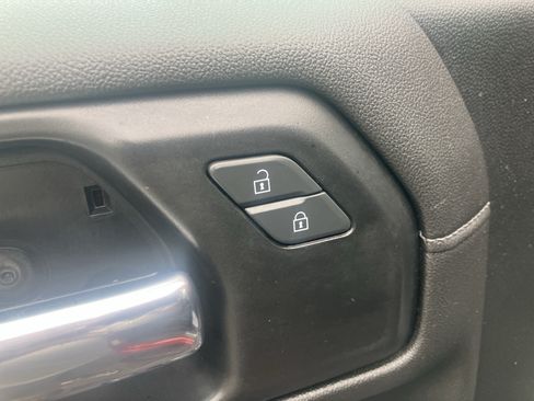 Used 2021 GMC Sierra 1500 Elevation AWD/4WD image 16