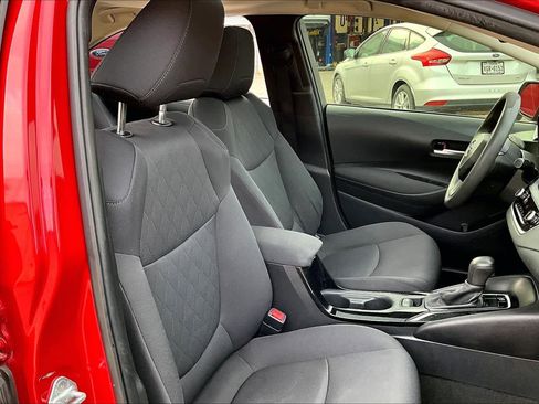 Used 2020 Toyota Corolla LE w/ LE Premium Package image 9