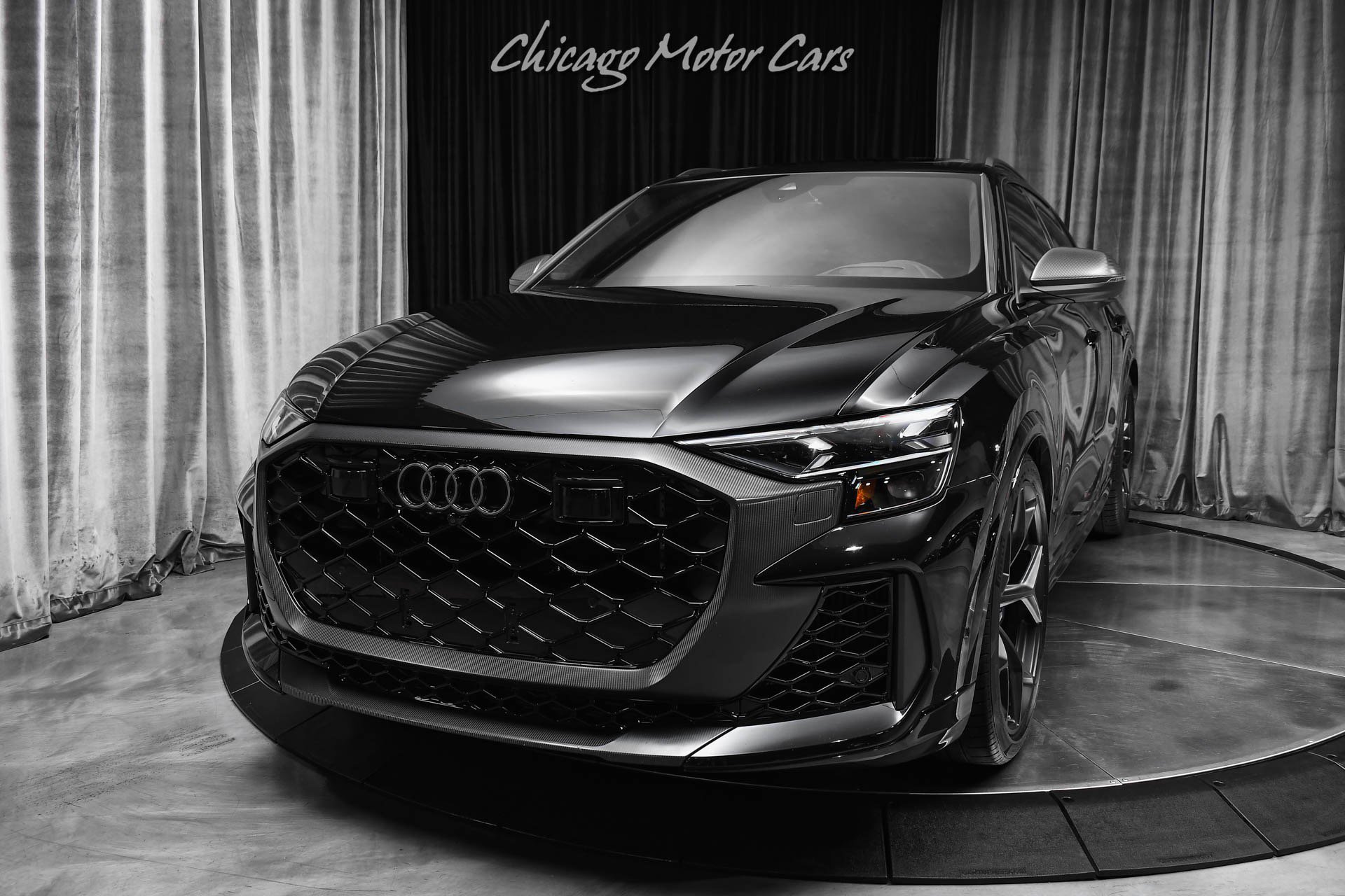 Used 2026 Audi RS Q8 performance AWD/4WD image 2