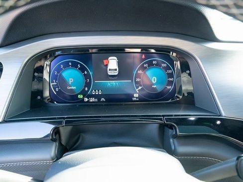 New 2026 Volkswagen Atlas Cross Sport SE FWD image 19