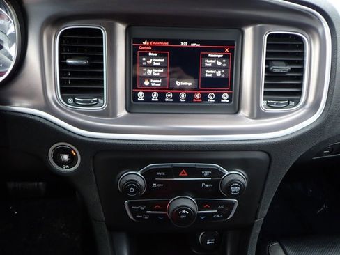 Used 2021 Dodge Charger SXT w/ Leather Interior Group image 15