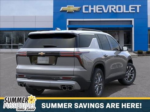 New 2026 Chevrolet Traverse LT w/ Sun and Wheel Package AWD/4WD image 4