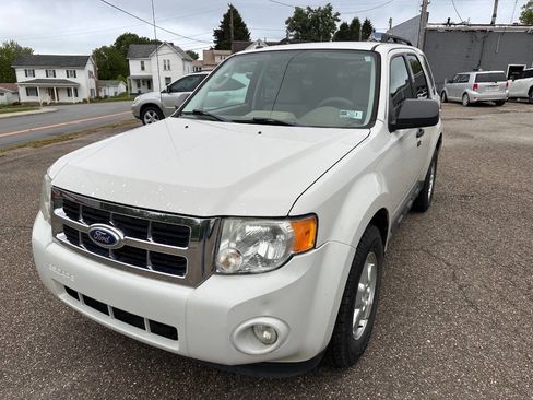 Used 2011 Ford Escape XLT AWD/4WD image 12