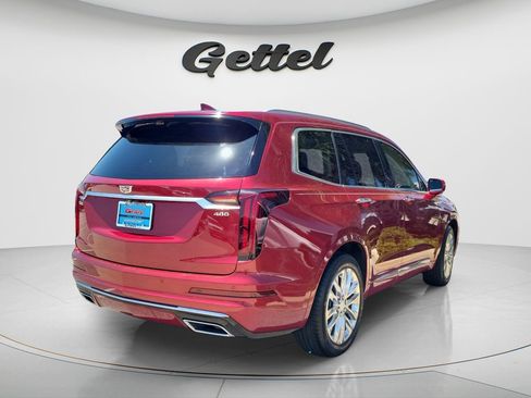 Used 2020 Cadillac XT6 Premium Luxury FWD image 3