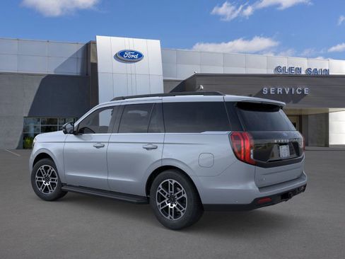 New 2025 Ford Expedition Active RWD image 4