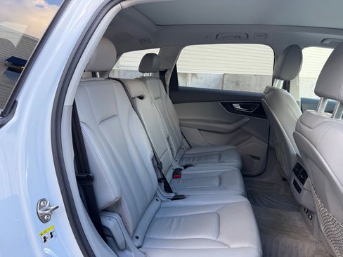 Used 2018 Audi Q7 3.0T Premium Plus w/ Premium Plus Package AWD/4WD image 30