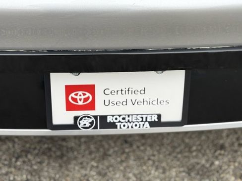 Certified 2024 Toyota Prius XLE image 47