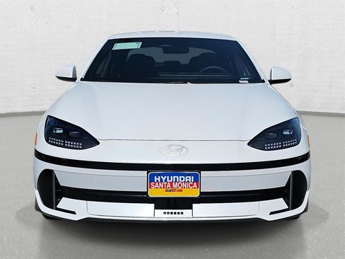 New 2025 Hyundai Ioniq 6 SE image 8