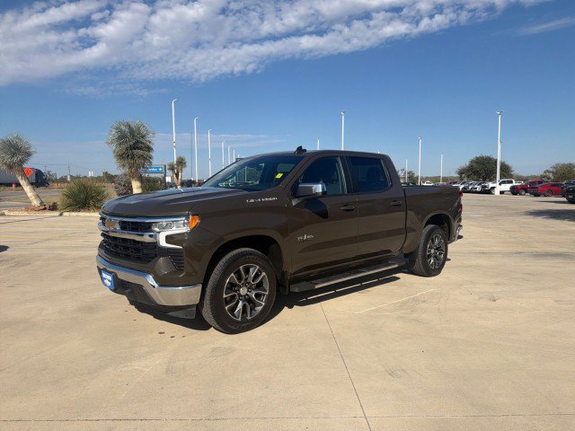 Used 2023 Chevrolet Silverado 1500 LT RWD image 3