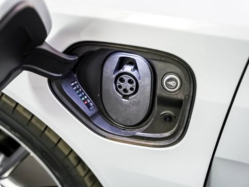 Used 2022 Audi e-tron GT Prestige w/ Prestige Package image 24