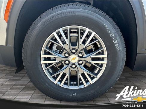 New 2026 Chevrolet Traverse LT image 18