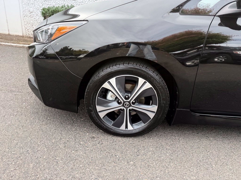 Used 2020 Nissan Leaf SV w/ Protection Package FWD image 11