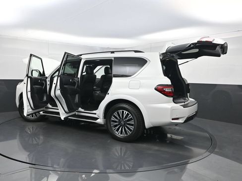 Used 2023 Nissan Armada SL w/ Midnight Edition Package RWD image 41