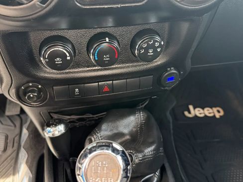 Used 2016 Jeep Wrangler Sport w/ Quick Order Package 23S AWD/4WD image 20