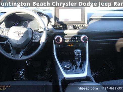 Used 2024 Toyota RAV4 AWD Hybrid image 12