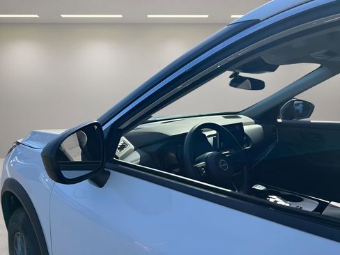 Used 2022 Nissan Rogue S FWD image 26