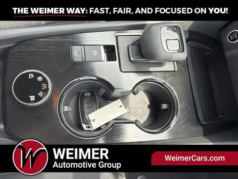 Used 2023 Nissan Rogue SV AWD/4WD image 25
