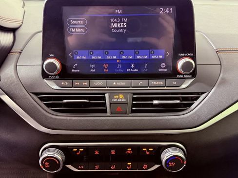 Used 2019 Nissan Altima 2.5 SR w/ SR Premium Package image 13