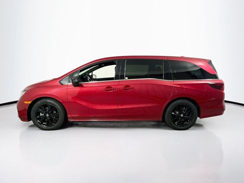 Used 2023 Honda Odyssey Sport image 8