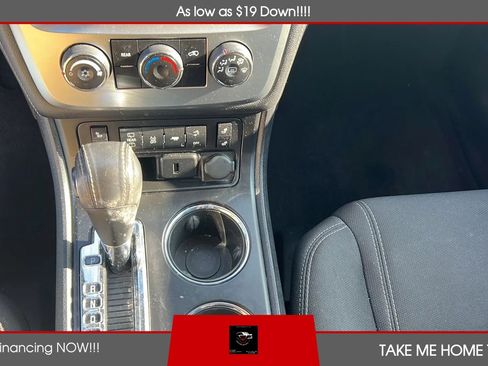 Used 2016 GMC Acadia SLE image 17
