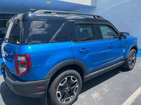 Used 2022 Ford Bronco Sport Outer Banks w/ Tech Package AWD/4WD image 3