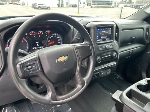Used 2021 Chevrolet Silverado 1500 Custom AWD/4WD image 23
