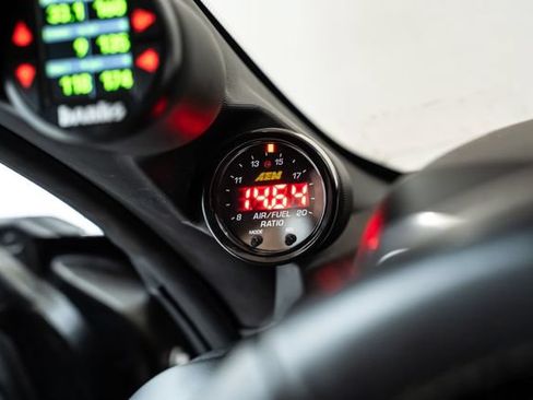 Used 2019 Chevrolet Camaro SS RWD image 31