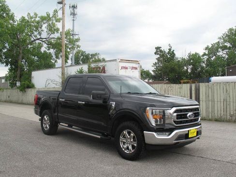Used 2022 Ford F150 XLT w/ Equipment Group 302A High AWD/4WD image 2
