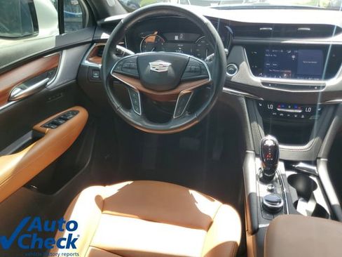 Certified 2023 Cadillac XT5 Premium Luxury FWD image 19