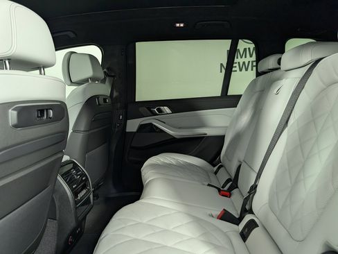 New 2026 BMW X7 xDrive40i w/ M Sport Package image 13